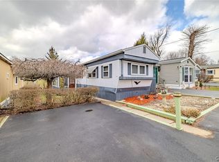 6940 Highbridge Rd Trailer 15, Fayetteville, NY 13066