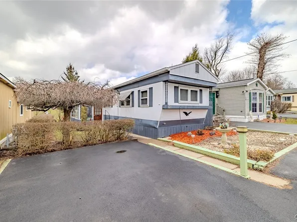 6940 Highbridge Rd Trailer 15, Fayetteville, NY 13066