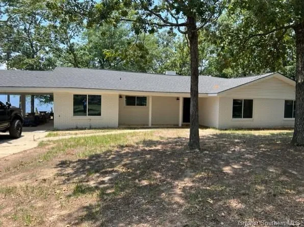 572 Glen Oaks Dr, Florien, LA 71429