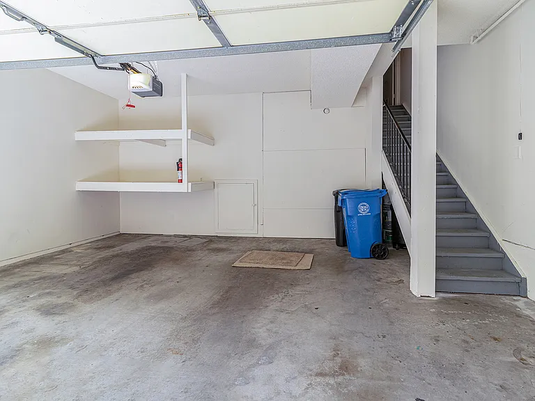 11260 Overland Ave #23G — Photo 32