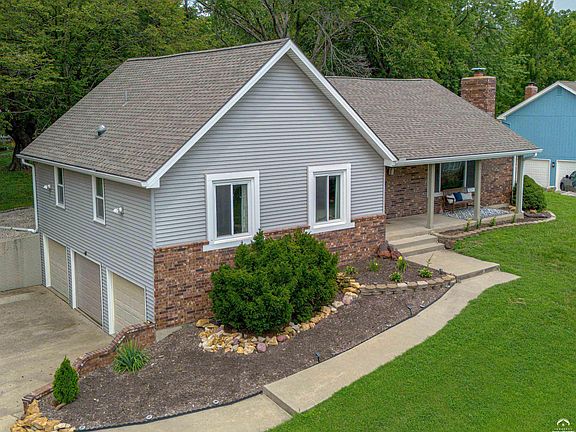3rd image of 1627 Alvamar Dr