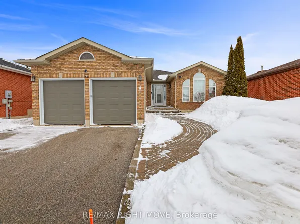 4 Carter Cres, Orillia, ON L3V 7S3