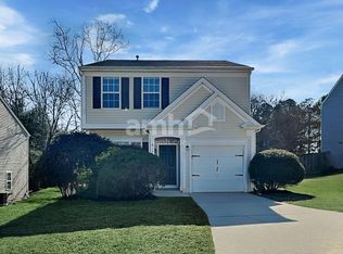 136 N Honey Springs Ave, Fuquay Varina, NC 27526