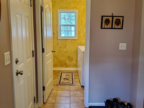 3rd image of 8464 Marco Ln