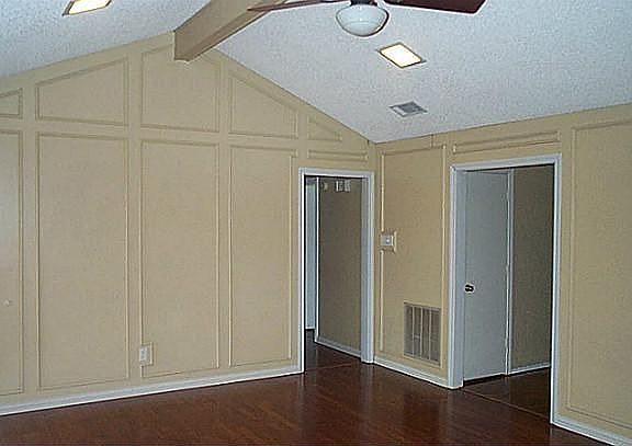 4th image of 1604 Steenson Dr