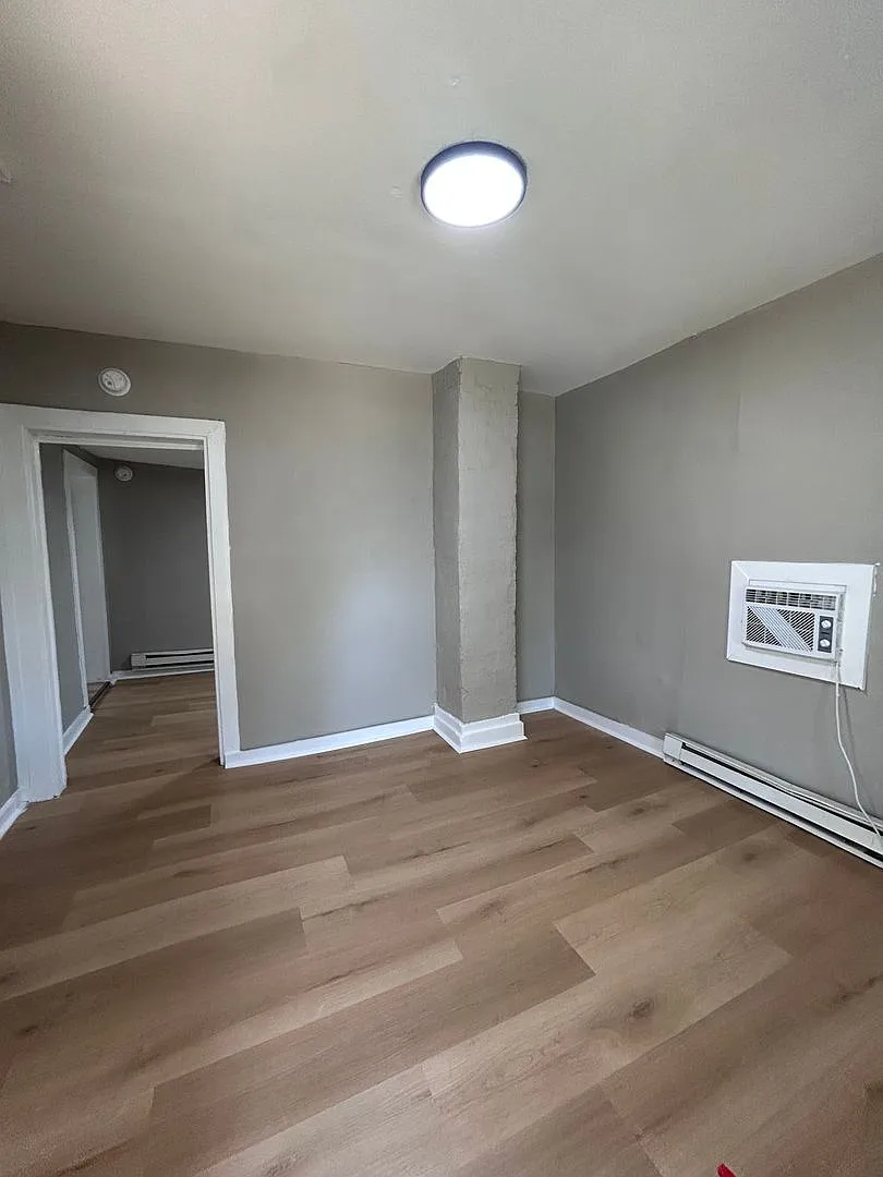 Two Bedroom Home in Chattanooga — Photo 2