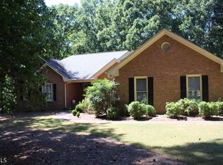 2205 Whispering Pines Ln, McDonough, GA