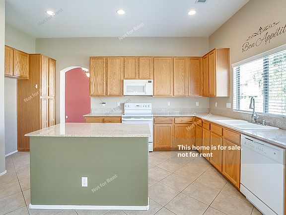2nd image of 10246 E Los Lagos Vista Ave