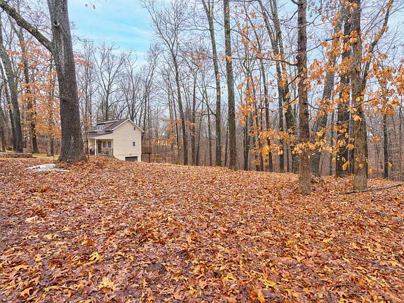 4th image of 171 Lillian Ln