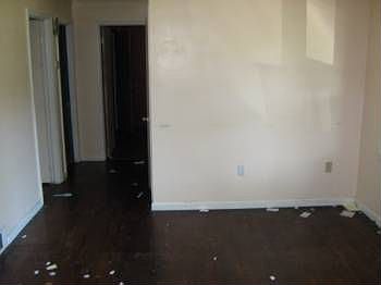 4th image of 2363 Maplecrest Dr