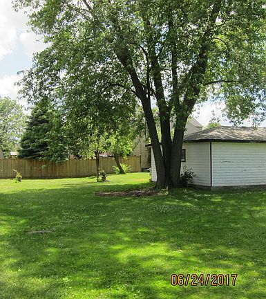 4th image of 2133 Douglas Ave