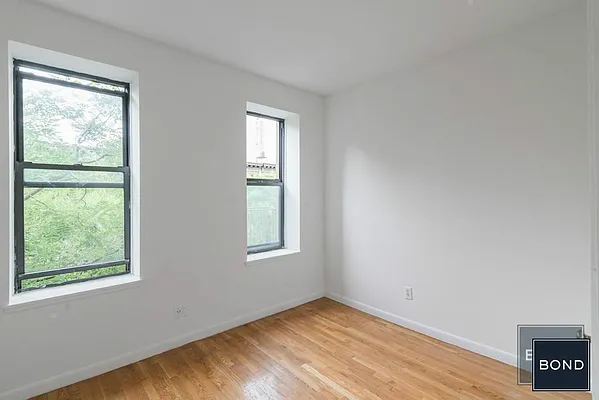 Rented by Bond New York | media 3