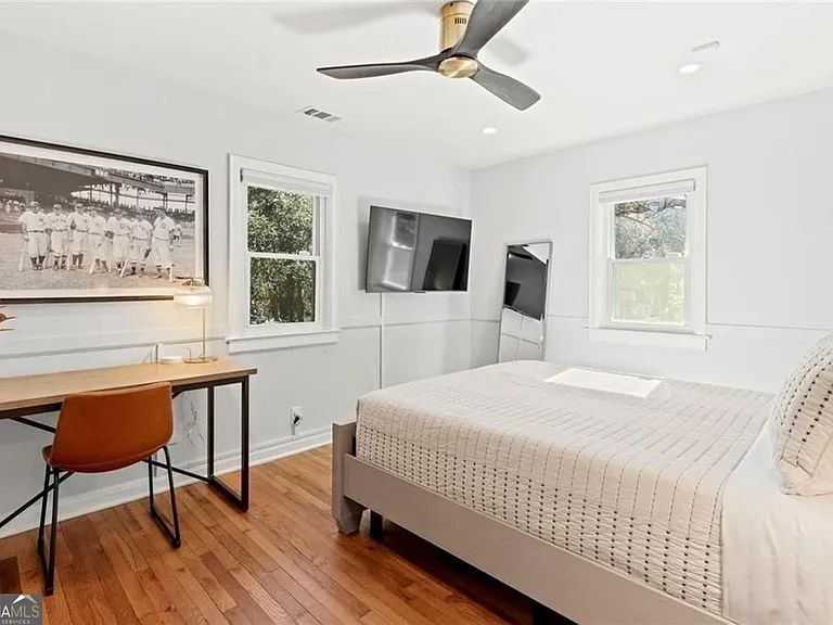 1333 Victor Rd NE — Photo 29