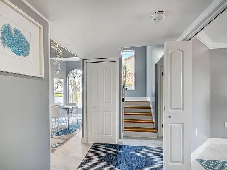 9204 Glenmoor Dr — Photo 5