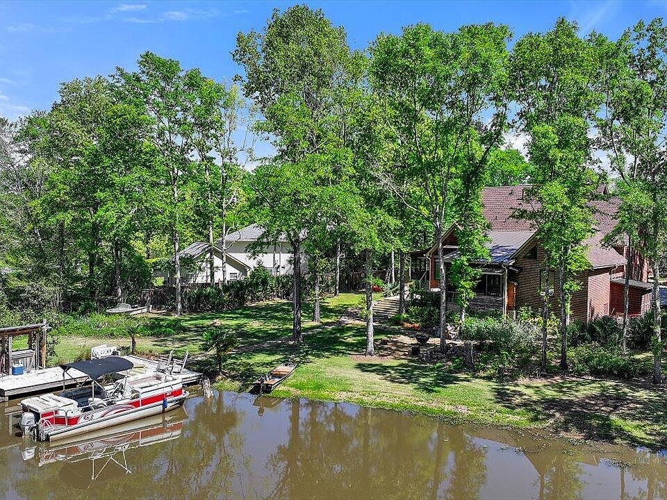 1st image of 1109 Foxpoint