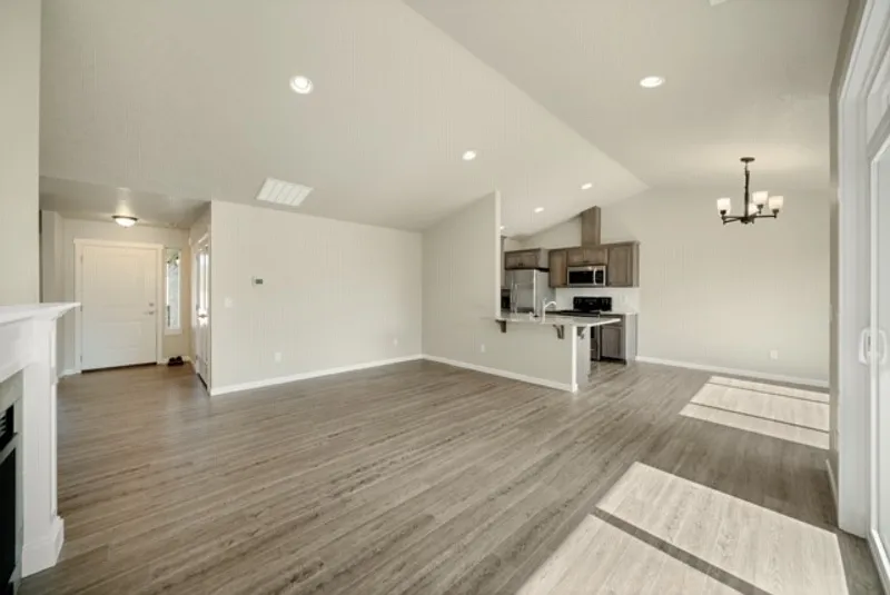 3 bed, 2.0 bath, 1500 sqft, $2,395 — Photo 4
