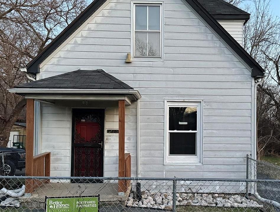 1st image of 2152 Edmund Ave