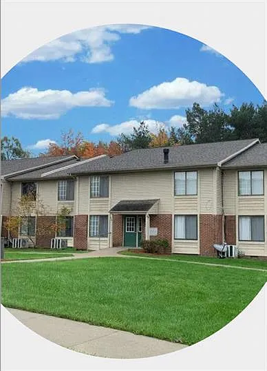 Walnut Village of Yale - 208-7 — Photo 1