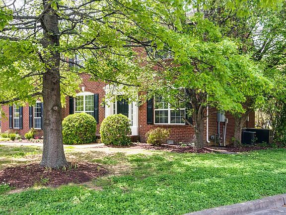 4th image of 5233 Cochran Dr