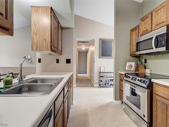 5th image of 2170 Providence Blvd
