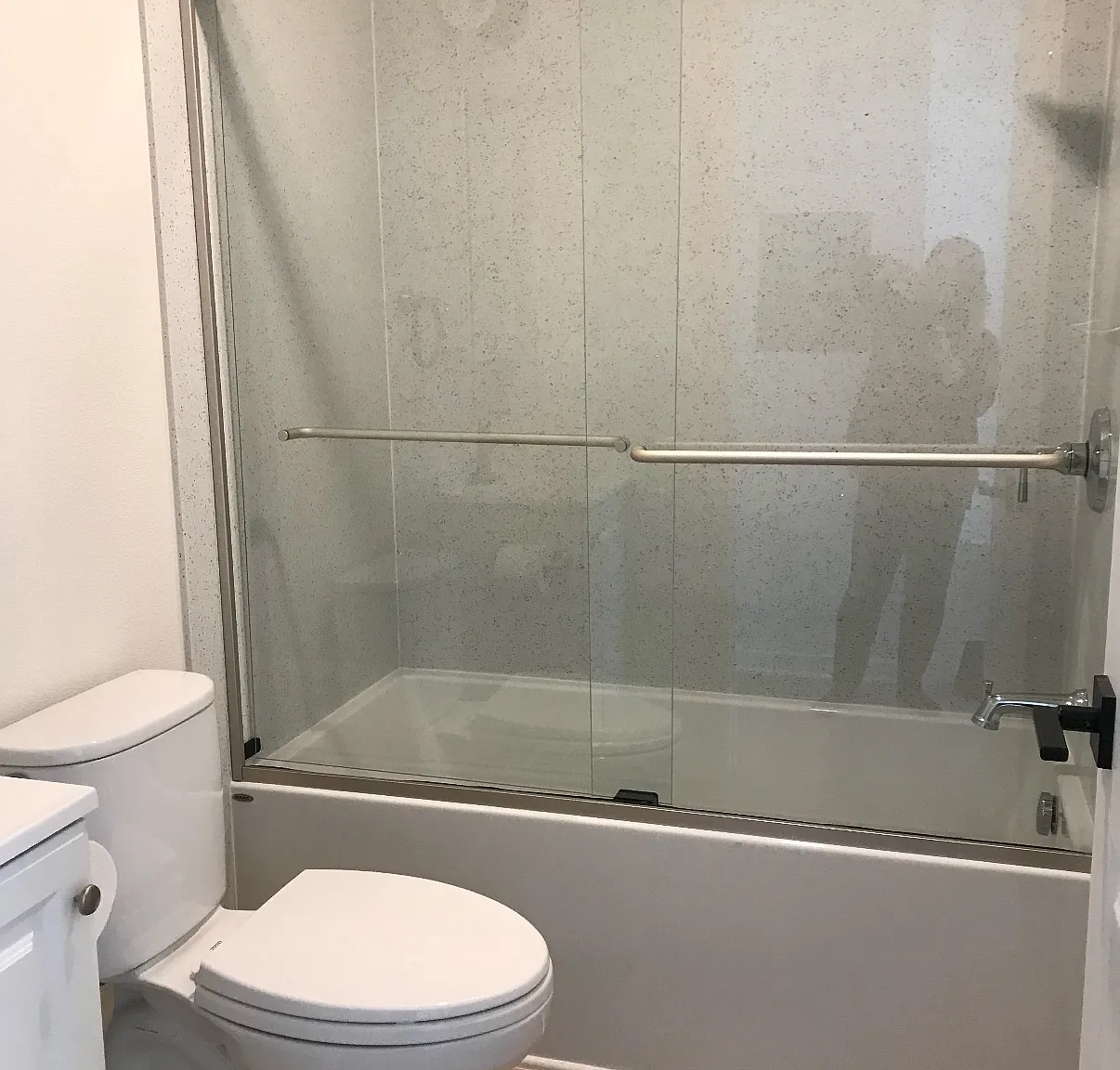 1 bed, $3,295 — Photo 4