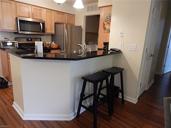 5th image of 23003 Chandlers Ln APT 217
