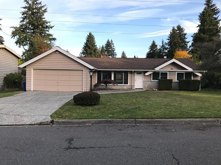 6302 123rd Ave SE, Bellevue, WA 98006 | Zillow