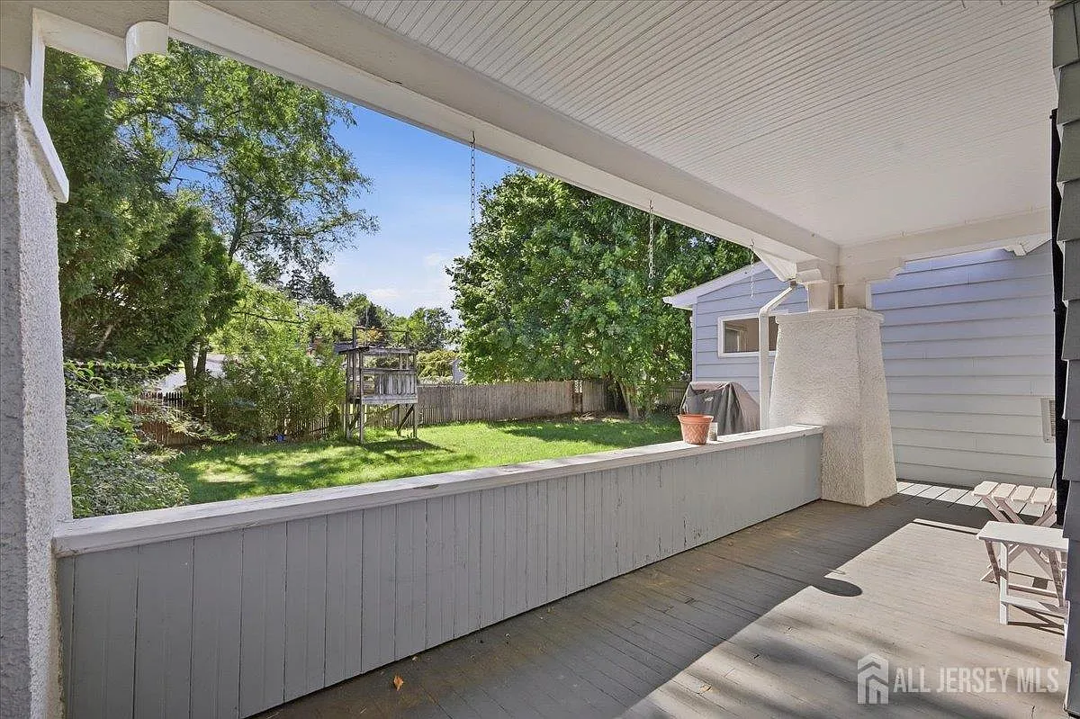 4 bed, 2.0 bath, $3,450 — Photo 4