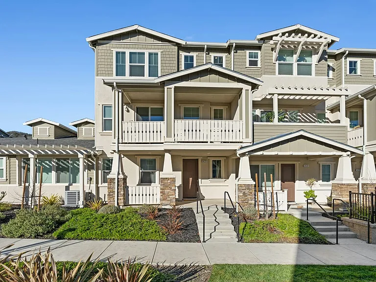 6429 Laguna Seca Ln — Photo 4