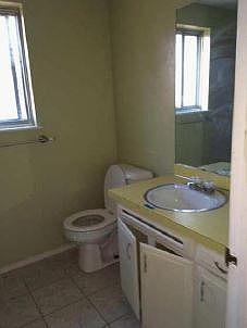 4th image of 2704 NW 112th St