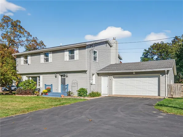 325 Wimbledon Rd, Rochester, NY 14617