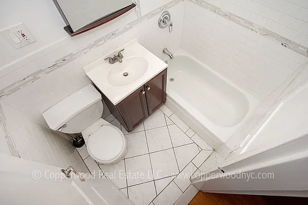 Rented by Copperwood Real Estate | media 15