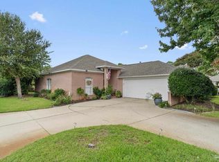 4000 Longwood Cir, Gulf Breeze, FL 32563
