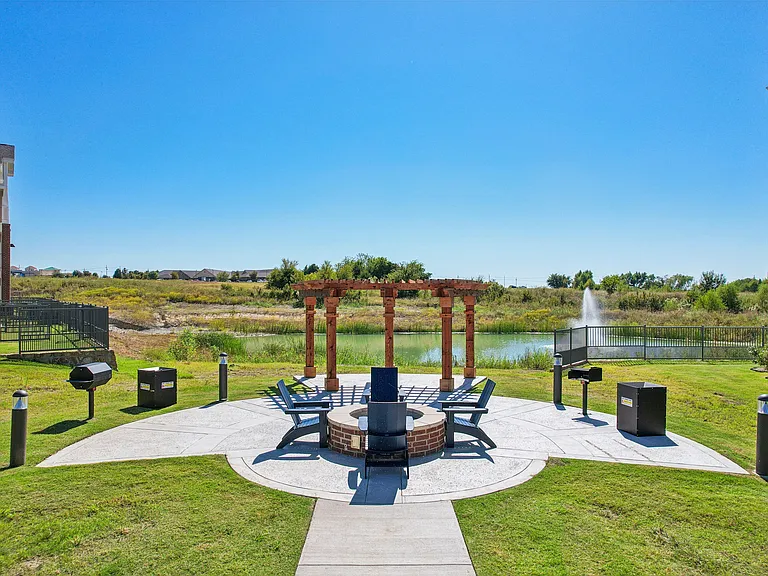 Fountainview at Farmersville — Photo 41
