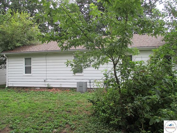 2nd image of 516 Seargent Ave