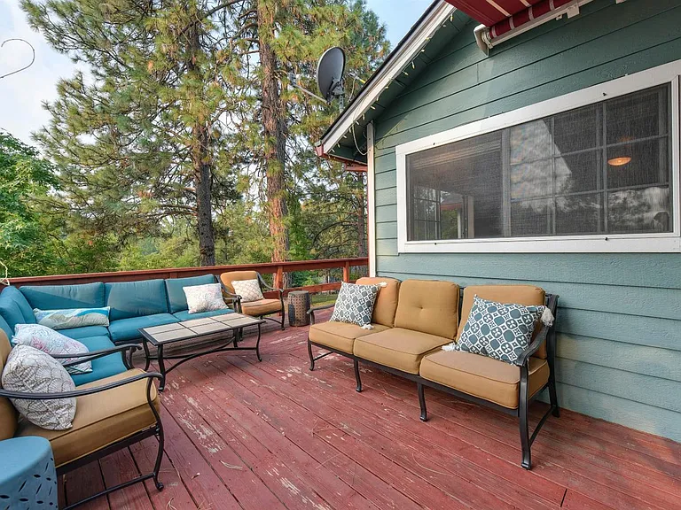 1155 Swanson Ln — Photo 36