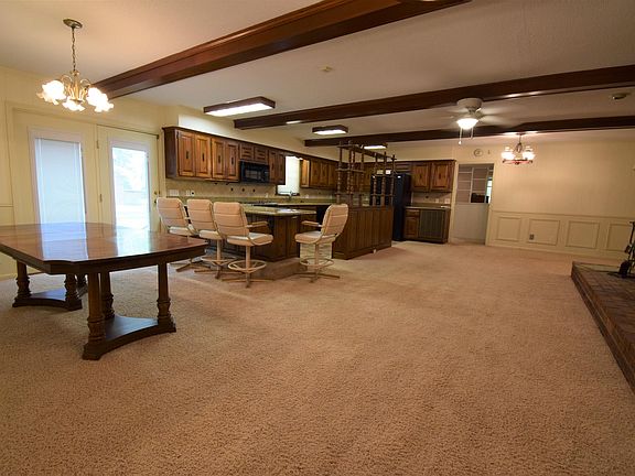 3rd image of 109 Meridian Dr