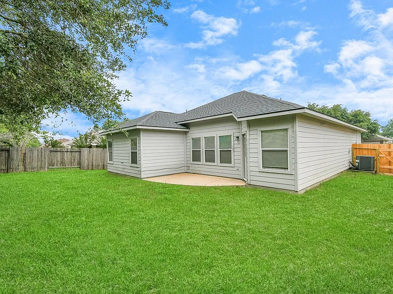 24118 Wild Horse Ln — Photo 3