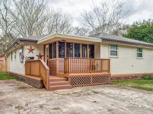 4800 Illinois St, Dickinson, TX 77539