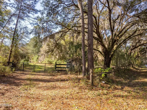 1671 Seaside Road, St. Helena Island, SC 29920