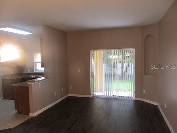 2nd image of 2220 Retreat View Cir