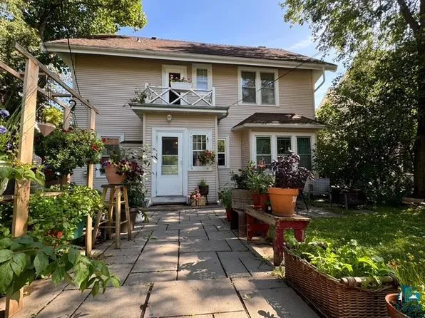 2327 E 4th St, Duluth, MN 55812