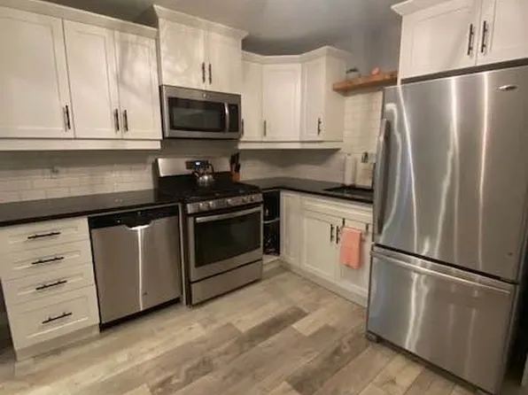 295 George St, Sarnia, ON N7T 4P3