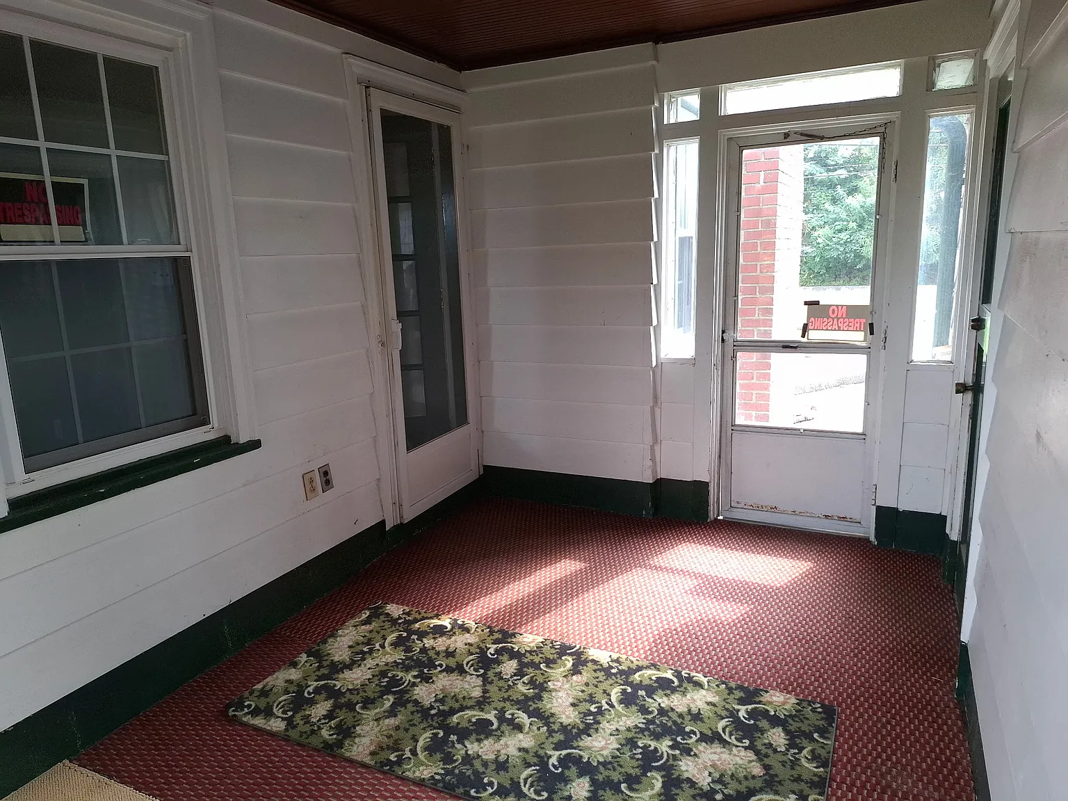 3 bed, 1.5 bath, 1700 sqft, $1,850 — Photo 2