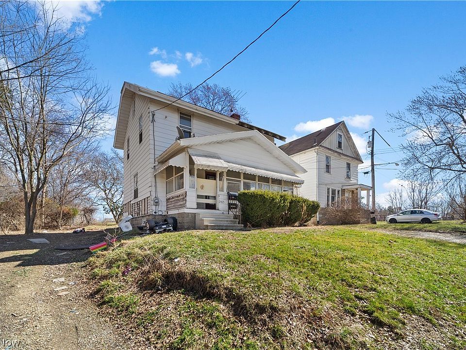 1st image of 2465 28th St SW