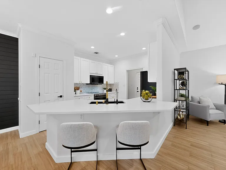 14902 Longbranch Dr — Photo 9