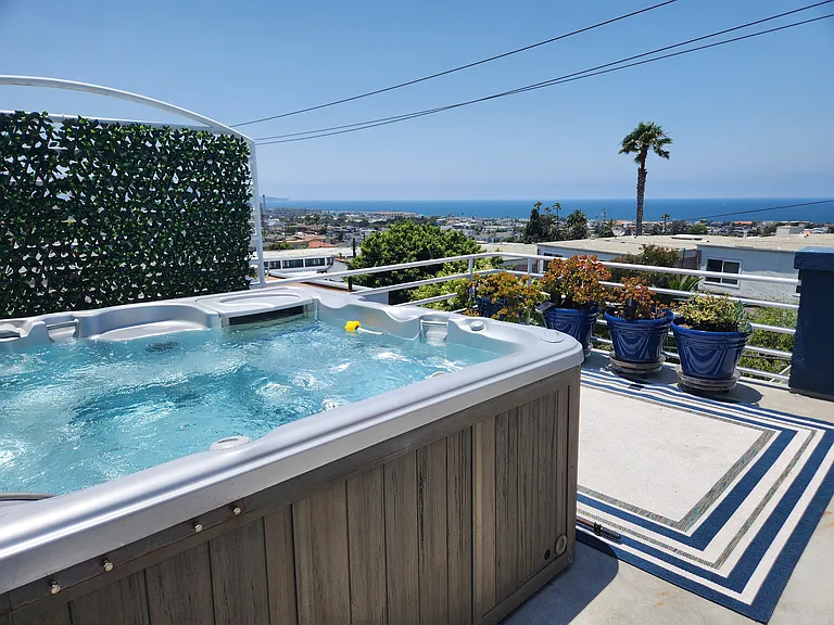 1259 Bonnie Brae St — Photo 3
