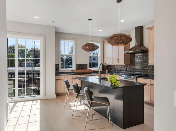 303 Edith Cir, Nashville, TN 37208