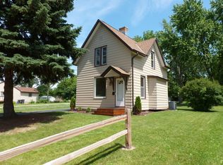 1109 Baxter St, Waukesha, WI 53186