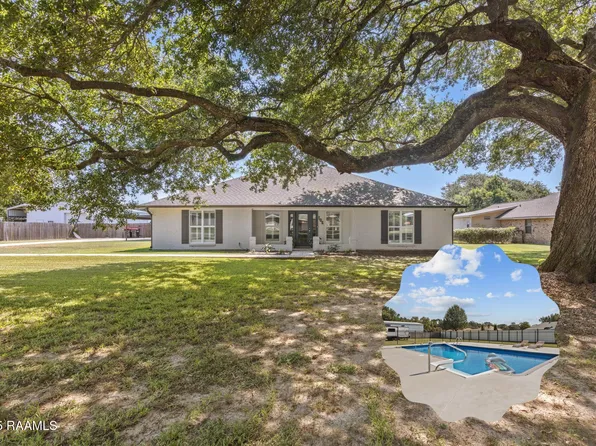 105 Concord Dr, Carencro, LA 70520